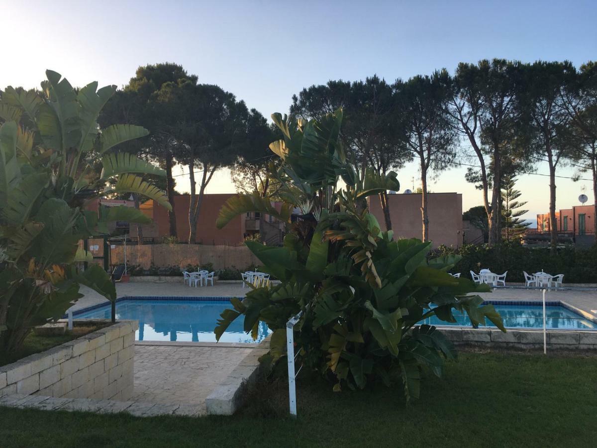 Le Ville 1 Costa Saracena Agnone Bagni Exterior foto